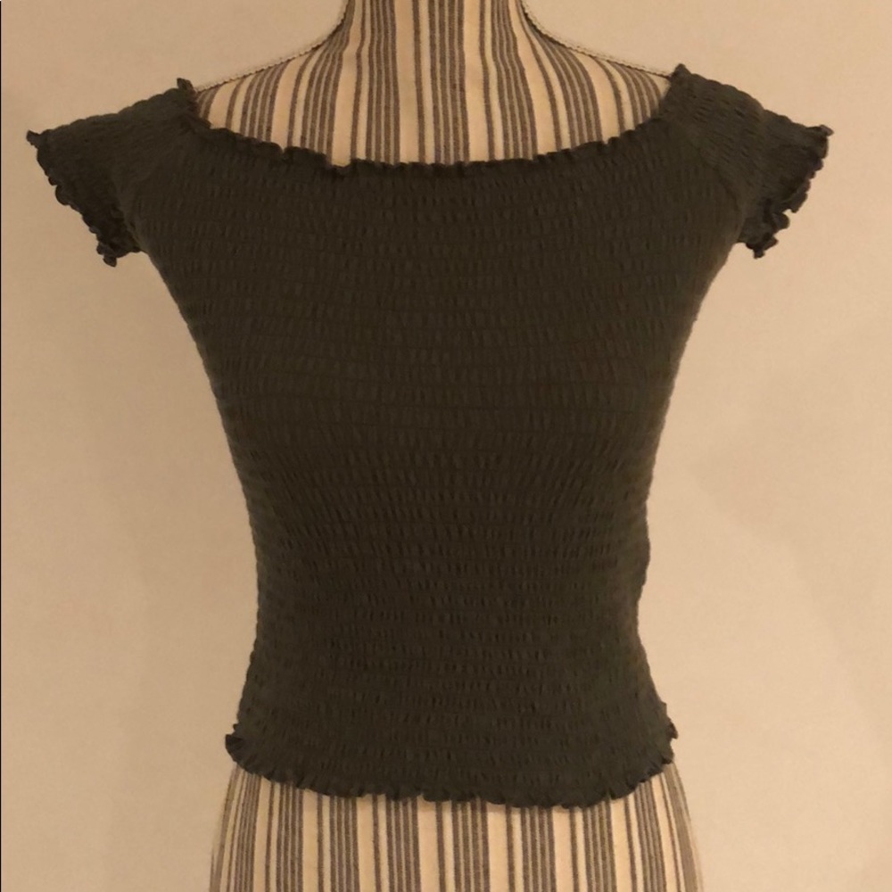 juniors hollister off the shoulder top
